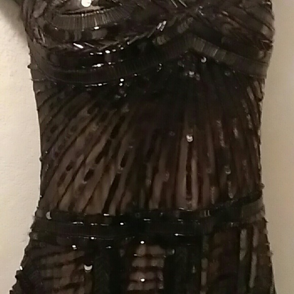 COPY - Sheer sequins mini with nude underlining - Picture 4 of 7